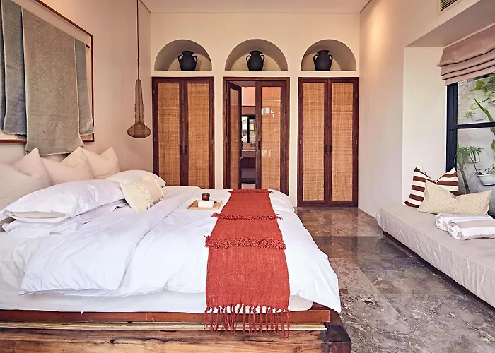 Masara - 5min To - 2min To Shops & Restaurants Villa *