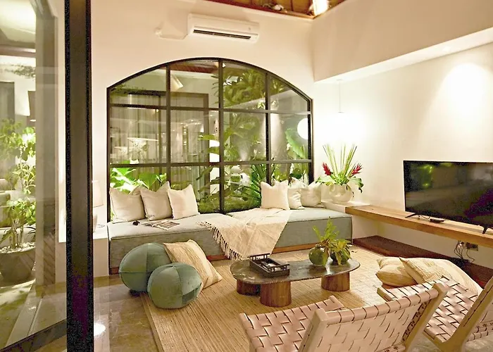 Villa Masara - 5min To - 2min To Shops & Restaurants *