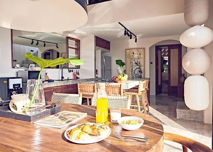 Masara - 5min To - 2min To Shops & Restaurants Villa
