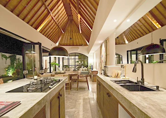 Masara - 5min To - 2min To Shops & Restaurants Villa *