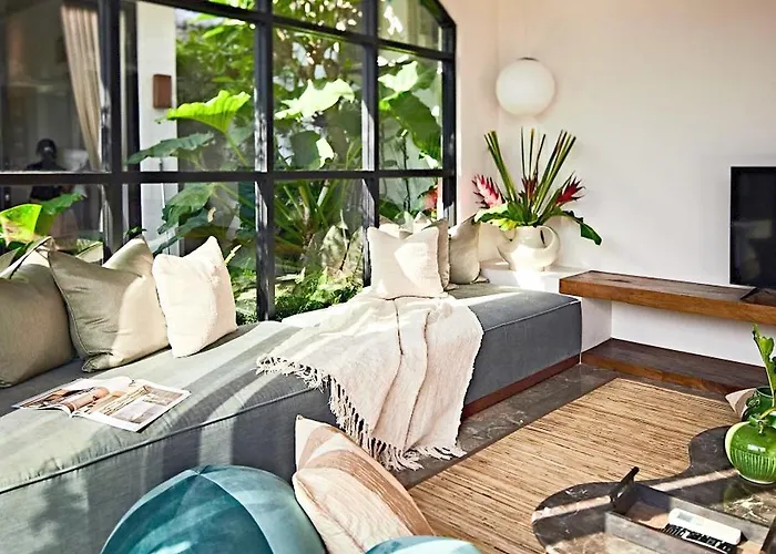 Masara - 5min To - 2min To Shops & Restaurants Villa